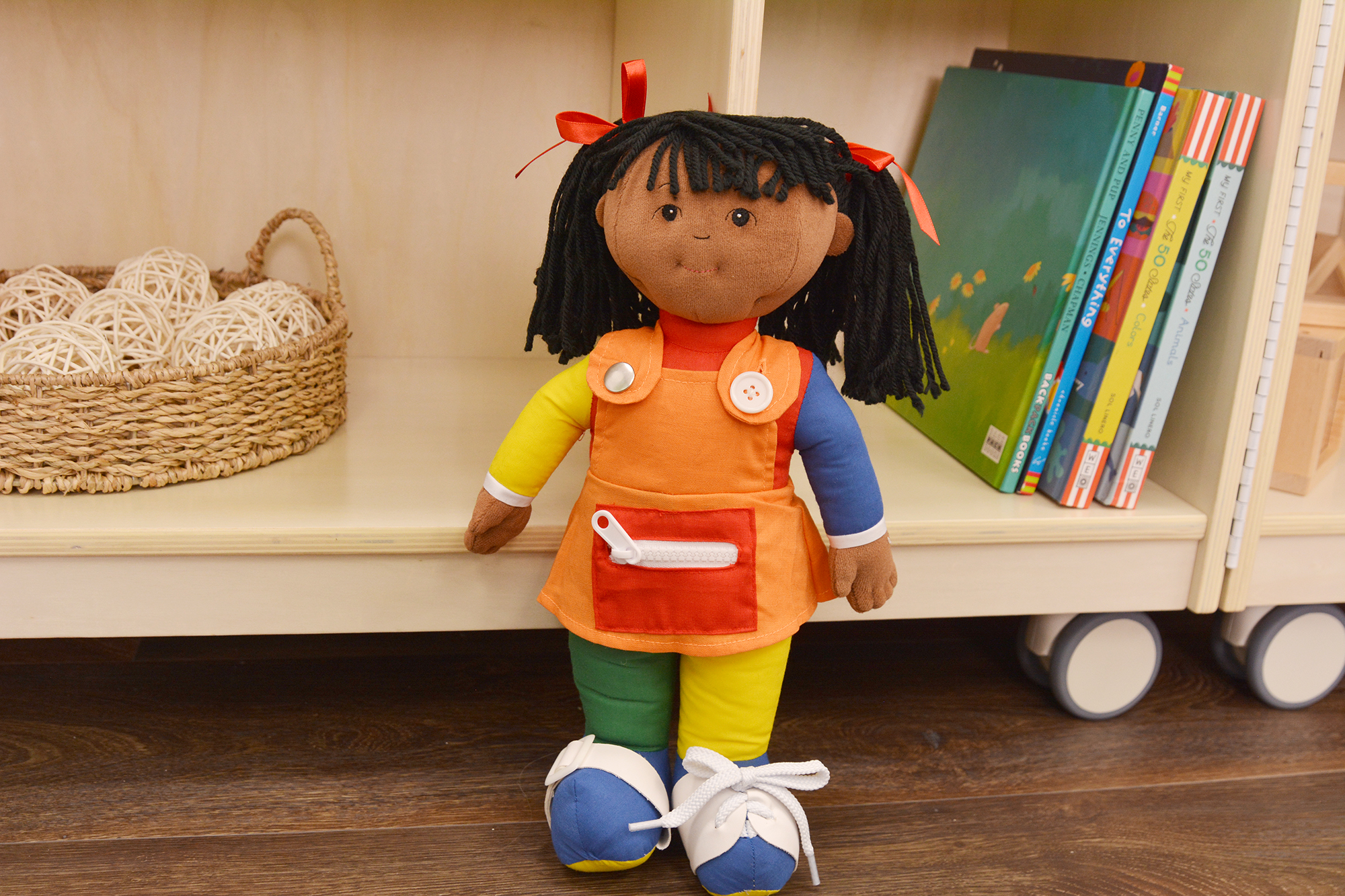 Learn to dress dolls outlet